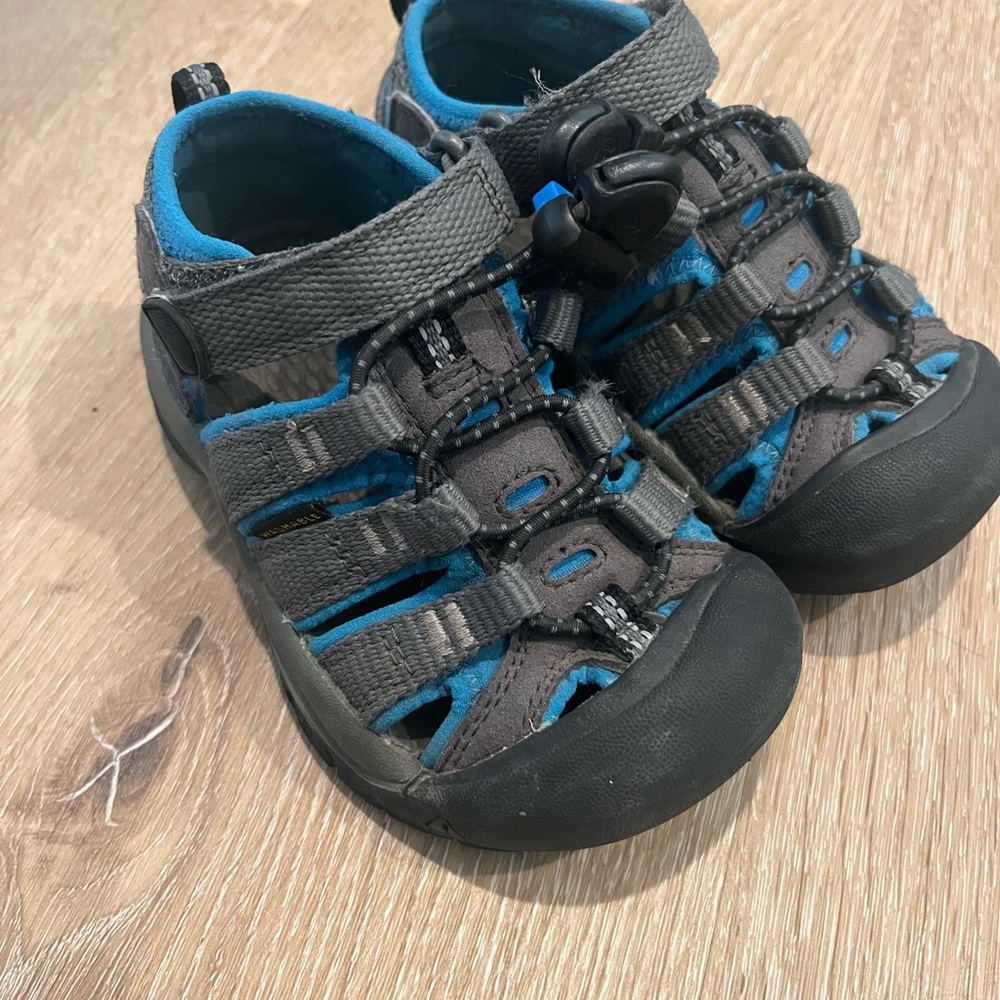 Boys Keen Gray and Blue Closed-Toe Sandals